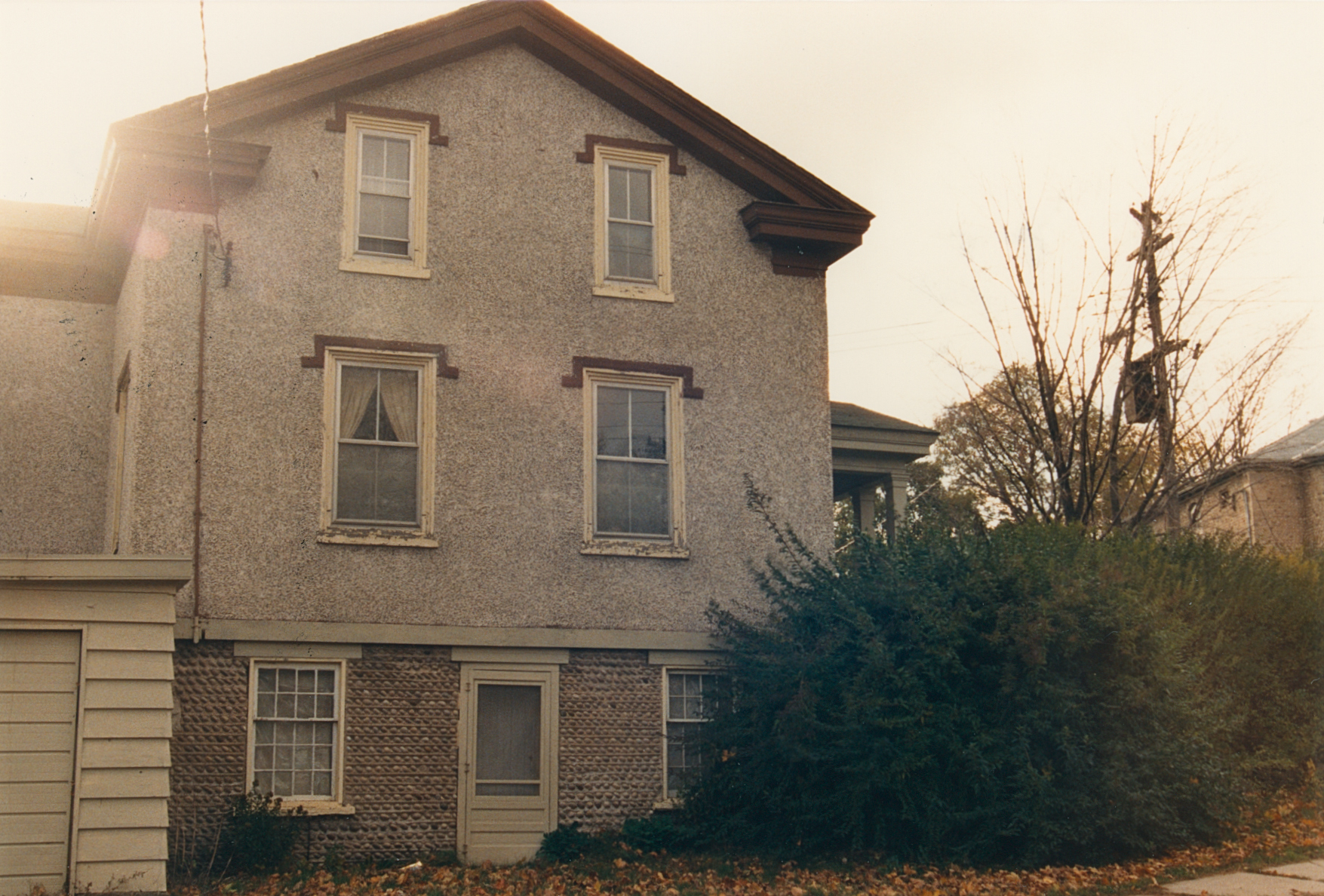 Bra-16 2 Arnold St 2